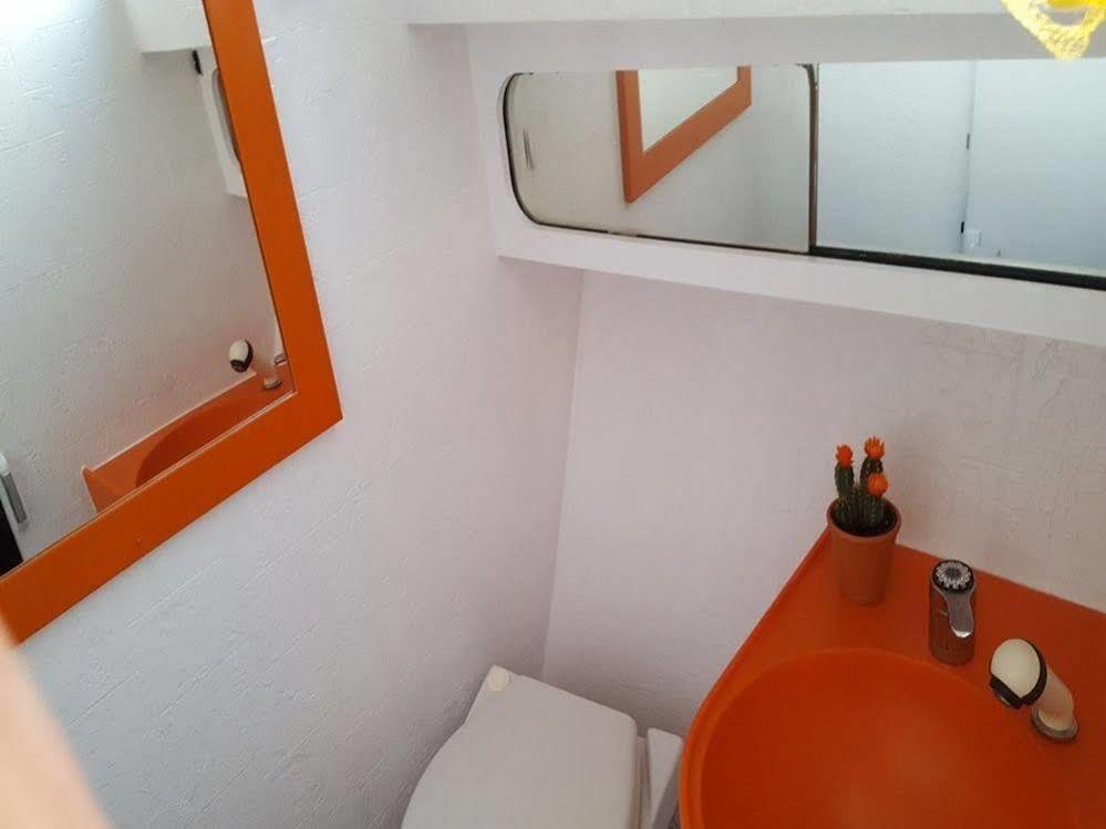 Hotel Luxury Classic French Motor Yacht Kingston upon Thames (Greater London)